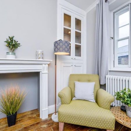 Victorian Townhouse - Stamford Centre - 2 Big Bedrooms, Living Room Kitchen Etc Tastefully Decorated Экстерьер фото